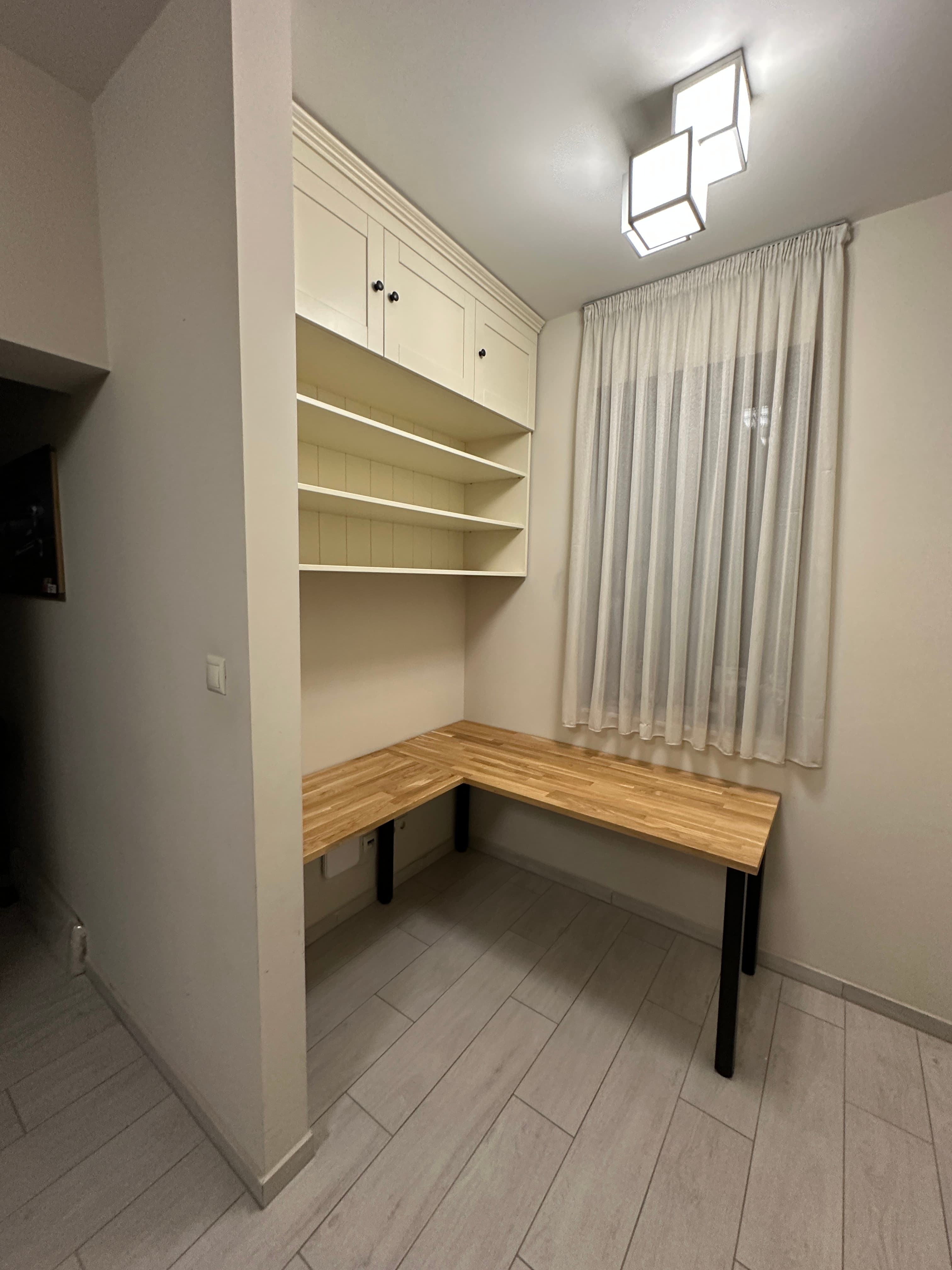 Tölgyfa íróasztal